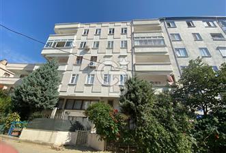 ESENKÖY PAPAZ MEVKİİ DE DENİZ MANZARALI ÇATI DUBLEKS DAİRE