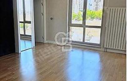 YAŞAMKENT TE MERKEZİ KONUMDA SATILIK 4+1 BOŞ FIRSAT DAİRE