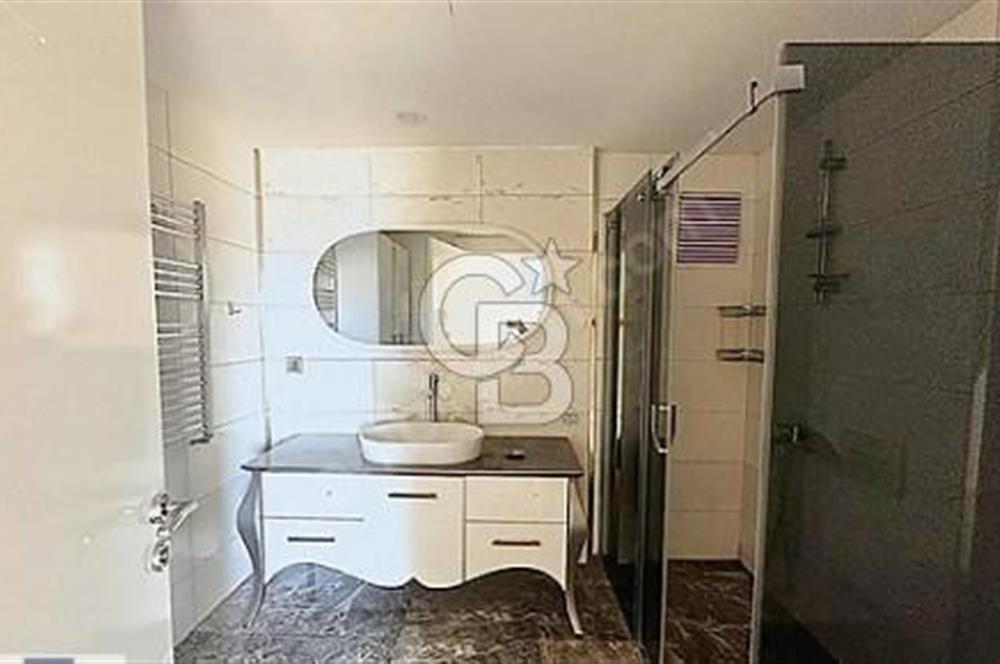 YAŞAMKENT TE MERKEZİ KONUMDA SATILIK 4+1 BOŞ FIRSAT DAİRE