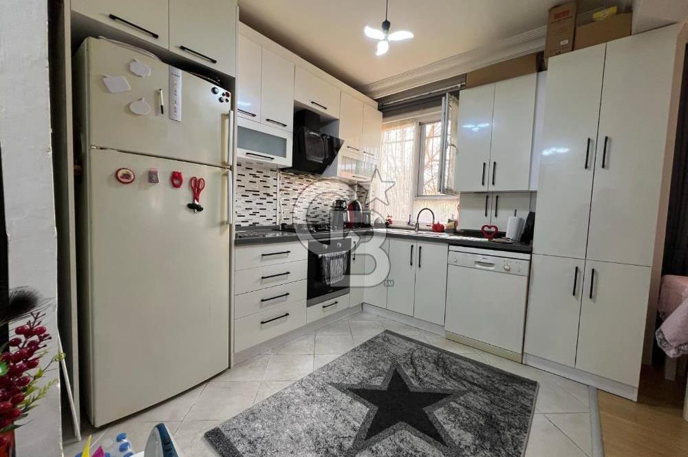 ÜMRANİYEDE SATILIK 2+1 DAİRE -SİTE İÇİNDE METRO AVM YAKIN