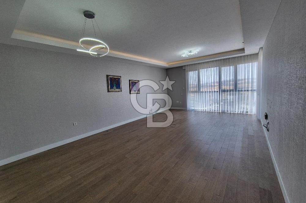 YAŞAMKENT AKINCI KULE LÜKS YAPILI,EKSTRALI BOŞ SATILIK 4+1 DAİRE