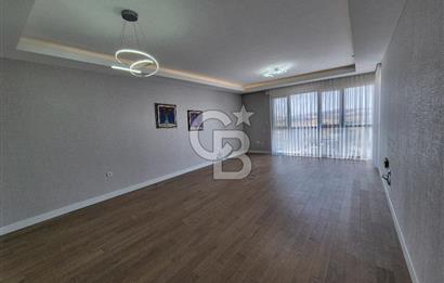 YAŞAMKENT AKINCI KULE LÜKS YAPILI,EKSTRALI BOŞ SATILIK 4+1 DAİRE