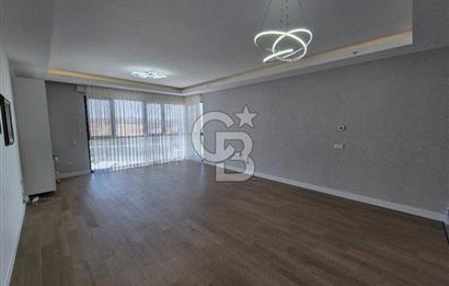 YAŞAMKENT AKINCI KULE LÜKS YAPILI,EKSTRALI BOŞ SATILIK 4+1 DAİRE