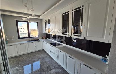 YAŞAMKENT AKINCI KULE LÜKS YAPILI,EKSTRALI BOŞ SATILIK 4+1 DAİRE