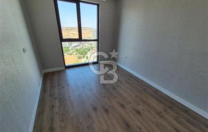 YAŞAMKENT AKINCI KULE LÜKS YAPILI,EKSTRALI BOŞ SATILIK 4+1 DAİRE