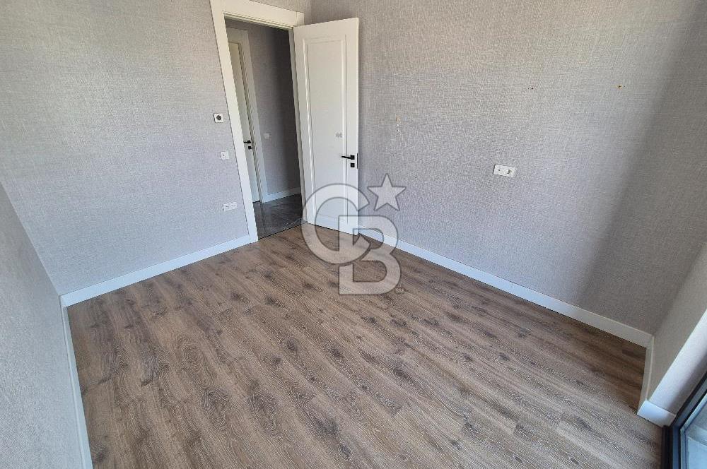 YAŞAMKENT AKINCI KULE LÜKS YAPILI,EKSTRALI BOŞ SATILIK 4+1 DAİRE