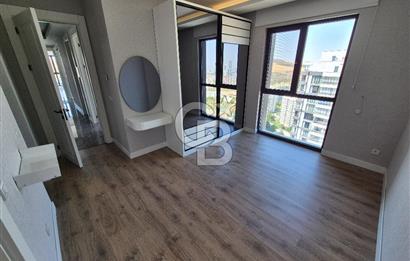 YAŞAMKENT AKINCI KULE LÜKS YAPILI,EKSTRALI BOŞ SATILIK 4+1 DAİRE