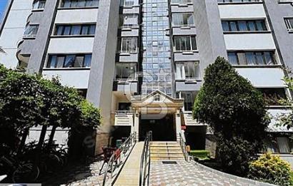 PARK CADDESİ ATABİLGE SİTESİNDE BAKIMLI 4+1 DAİRE