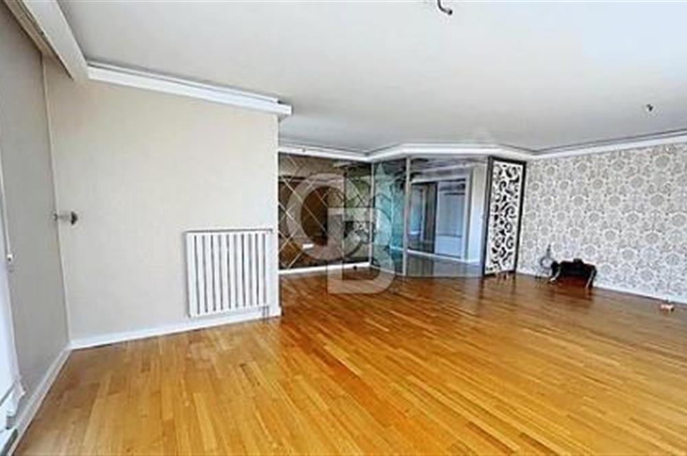 YAŞAMKENT TE MERKEZİ KONUMDA SATILIK 4+1 BOŞ FIRSAT DAİRE