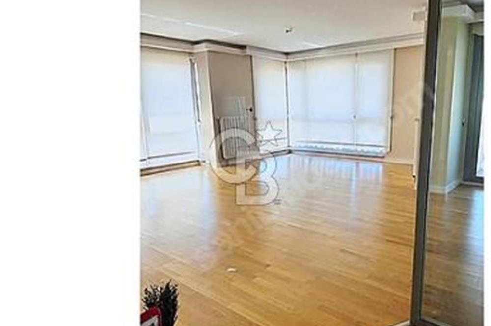 YAŞAMKENT TE MERKEZİ KONUMDA SATILIK 4+1 BOŞ FIRSAT DAİRE