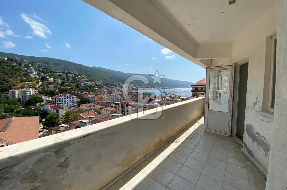 ESENKÖY PAPAZ MEVKİİ DE DENİZ MANZARALI ÇATI DUBLEKS DAİRE