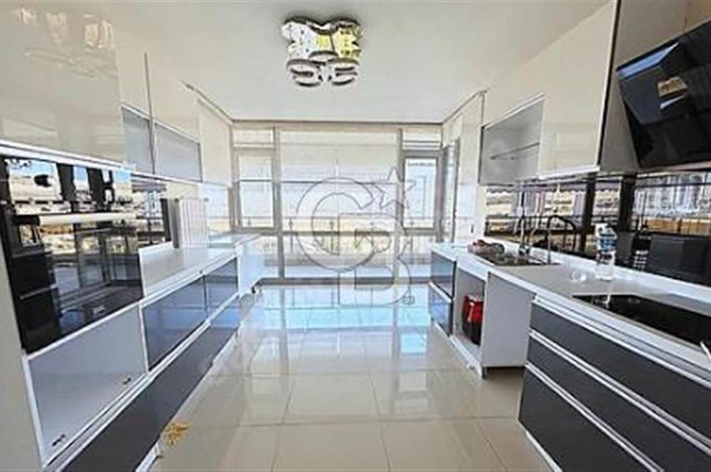 YAŞAMKENT TE MERKEZİ KONUMDA SATILIK 4+1 BOŞ FIRSAT DAİRE