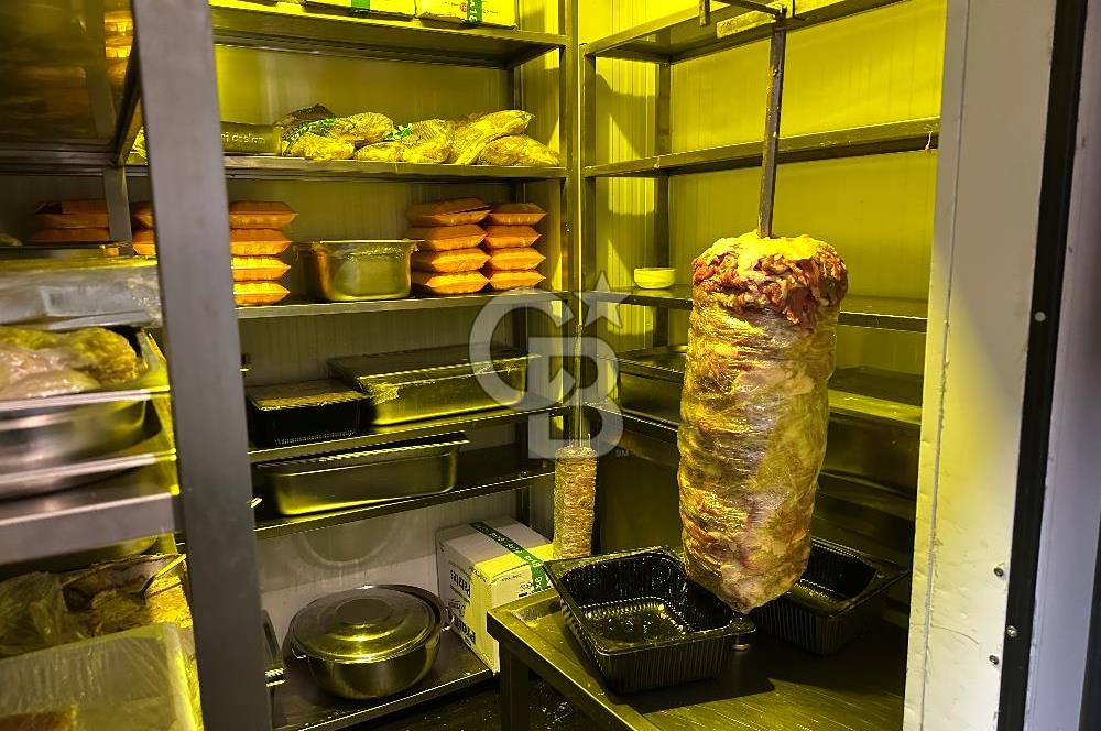 BRANDİUM AVM DE 220 M2 NET DEVREN KİRALIK RESTAURANT