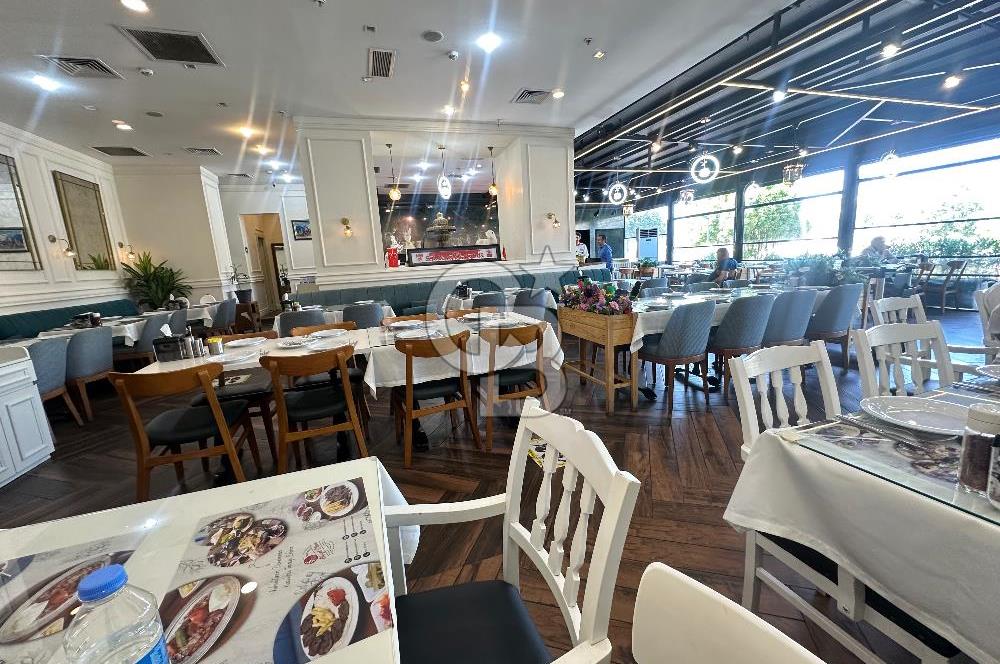 BRANDİUM AVM DE 220 M2 NET DEVREN KİRALIK RESTAURANT