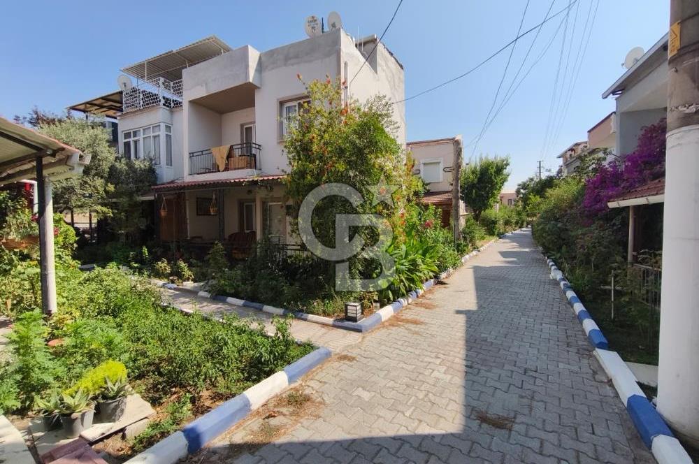YENİFOÇA GENCELLİ SAHİLİNE YÜRÜME MESAFESİNDE SATILIK 3+1 DUBLEKS YAZLIK