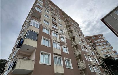 ÜMRANİYEDE SATILIK 2+1 DAİRE -SİTE İÇİNDE METRO AVM YAKIN