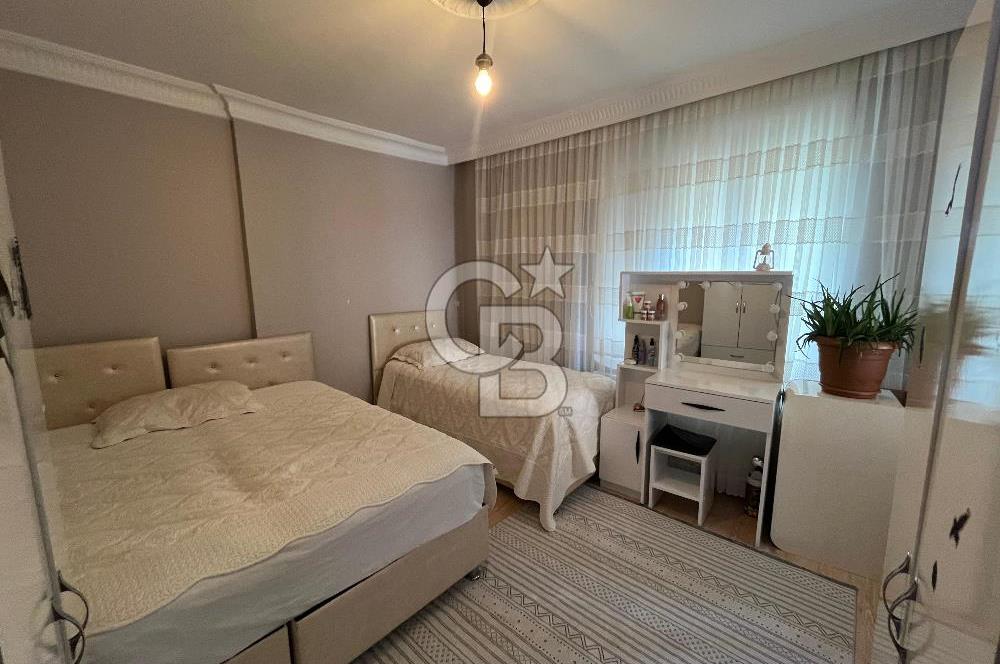 HALIDERE'DE DENİZ MANZARALI 3+1 SATILIK DAİRE ASANSÖRLÜ