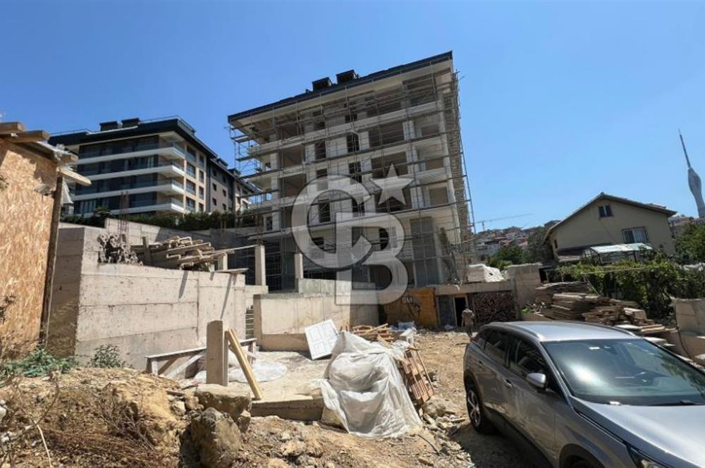ÜSKÜDAR BURHANİYE'DE SATILIK 3+1 KISMI DENİZ VE BOĞAZ MANZARALI DAİRE