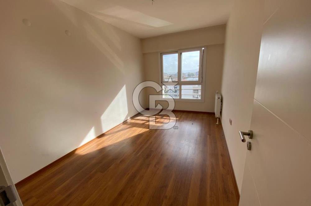 CUMHURİYET MH. PALMİYE PARK SOLE'de ARA KAT KİRALIK 3+1 DAİRE