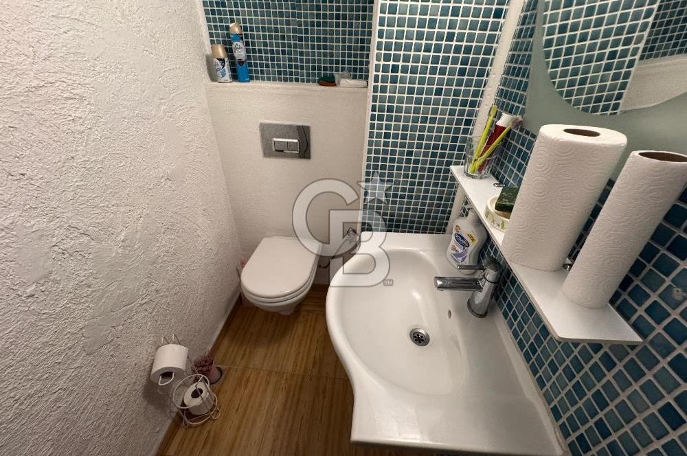 Işıklar Caddesi Üzerinde Tabela Değeri Yüksek Kiralık İşyeri