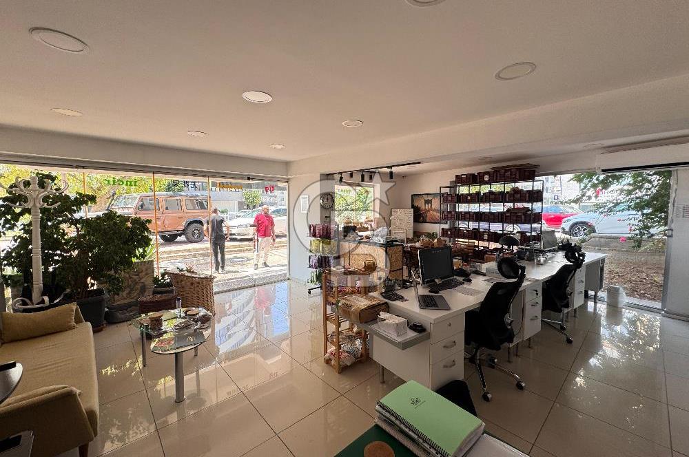 Işıklar Caddesi Üzerinde Tabela Değeri Yüksek Kiralık İşyeri