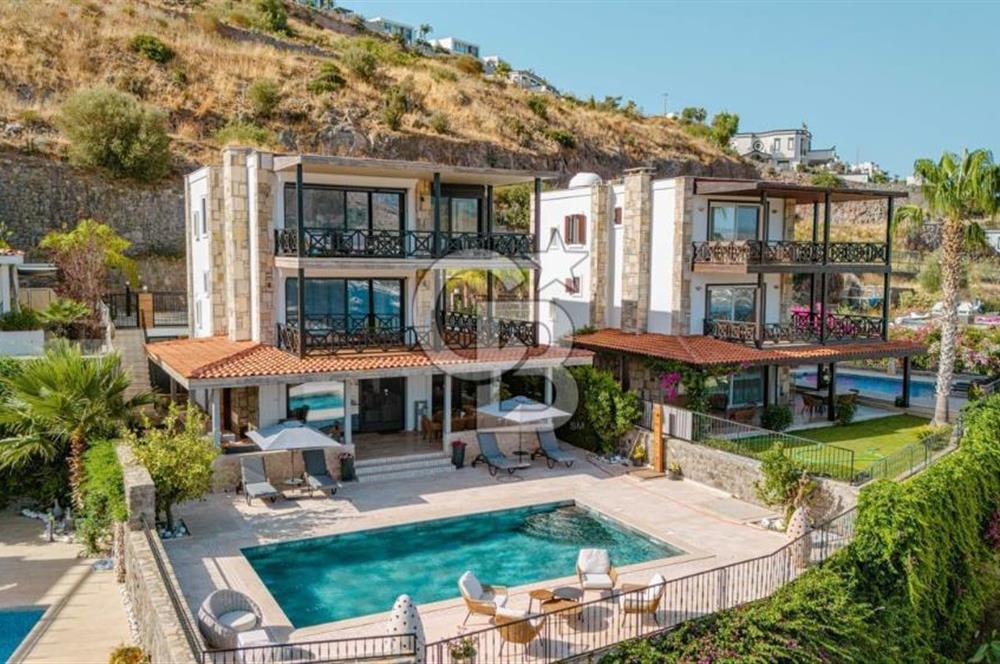 CB CLASS BODRUM GÜNDOĞAN KENDİ SAHİLİ OLAN SATILIK VİLLA
