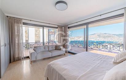 CB CLASS BODRUM GÜNDOĞAN KENDİ SAHİLİ OLAN SATILIK VİLLA