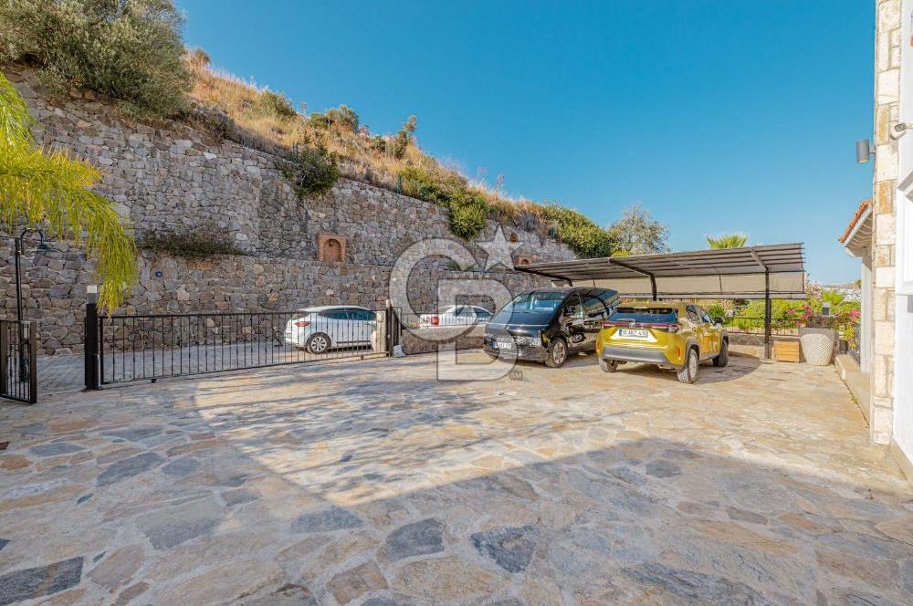 CB CLASS BODRUM GÜNDOĞAN KENDİ SAHİLİ OLAN SATILIK VİLLA