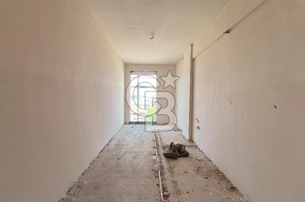 ÜSKÜDAR BURHANİYE'DE SATILIK 3+1 KISMI DENİZ VE BOĞAZ MANZARALI DAİRE
