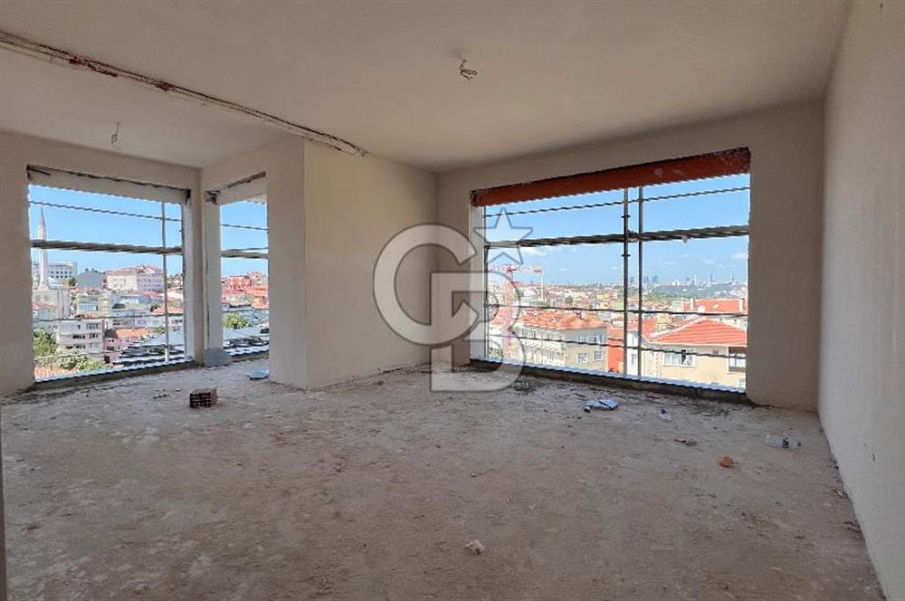 ÜSKÜDAR BURHANİYE'DE SATILIK 3+1 KISMI DENİZ VE BOĞAZ MANZARALI DAİRE