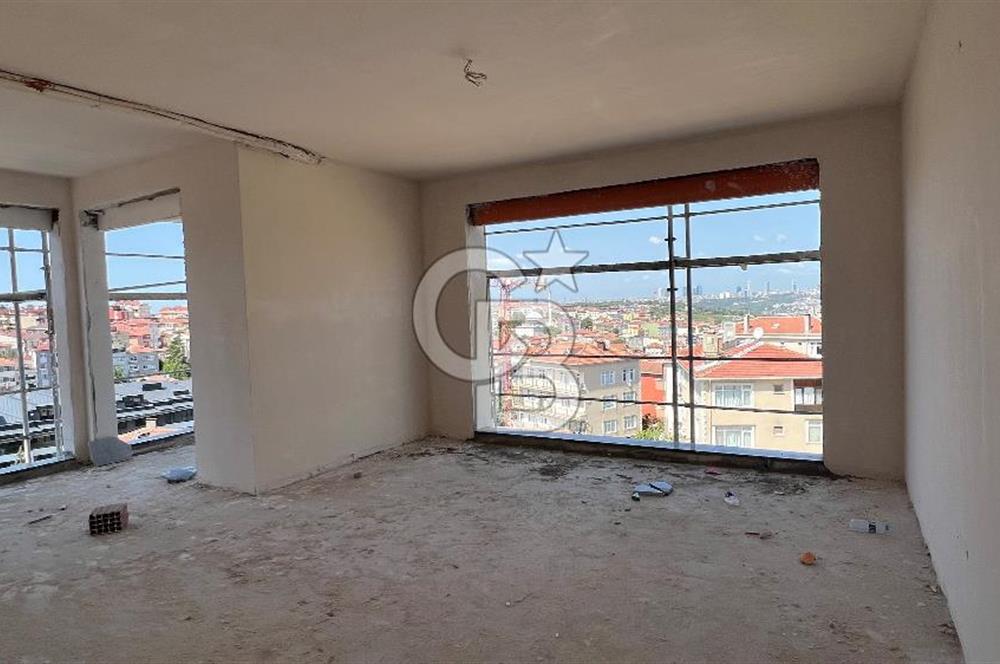 ÜSKÜDAR BURHANİYE'DE SATILIK 3+1 KISMI DENİZ VE BOĞAZ MANZARALI DAİRE