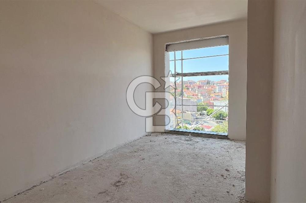 ÜSKÜDAR BURHANİYE'DE SATILIK 3+1 KISMI DENİZ VE BOĞAZ MANZARALI DAİRE