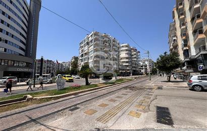 Işıklar Caddesi Üzerinde Tabela Değeri Yüksek Kiralık İşyeri