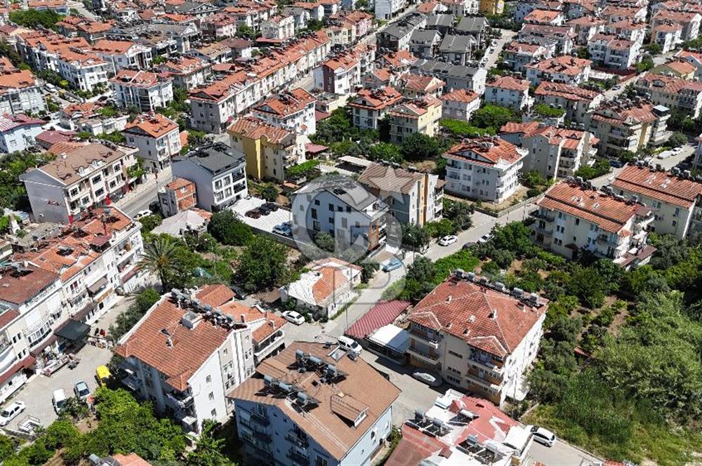 FETHİYE MERKEZDE BAHÇELİ SATILIK 1+1