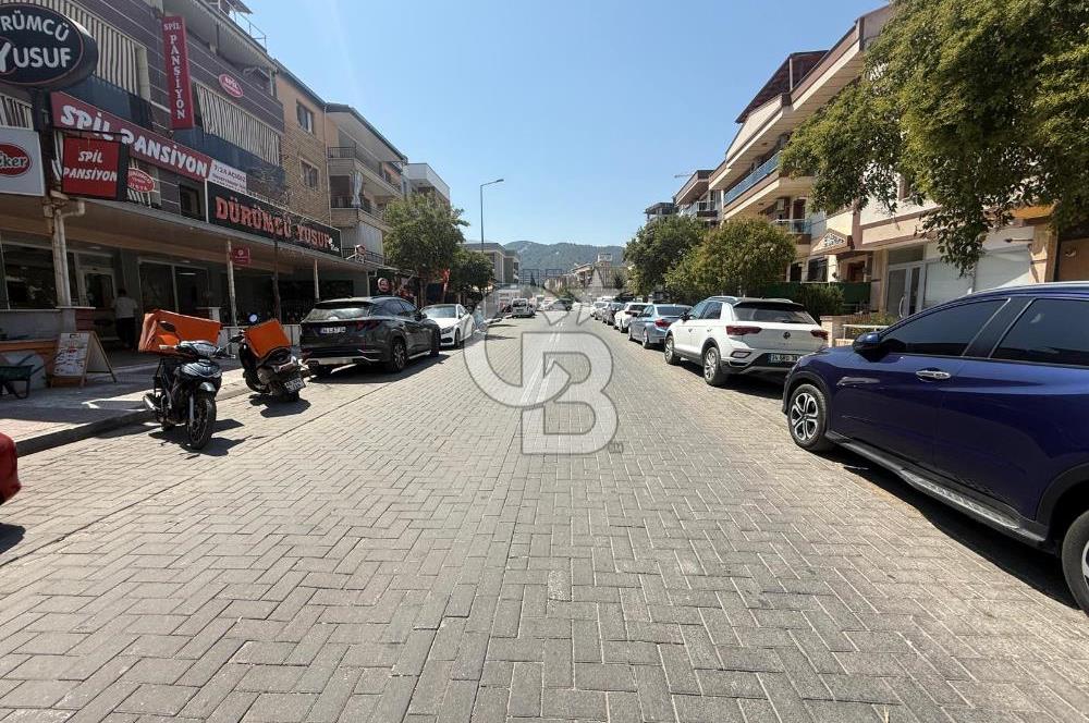 YUNUSEMRE 75. YIL MAH. CADDE ÜSTÜ KÖŞE KONUMDA KİRALIK DÜKKAN