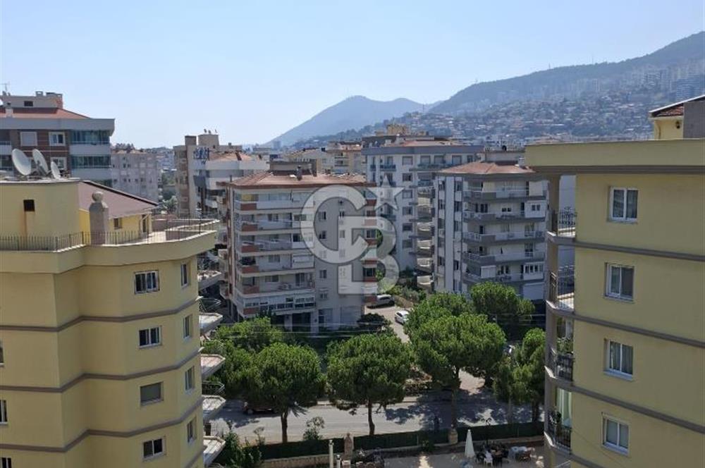 Narlıdere,Narlı Mahallesinde,Konumu Muhteşem Geniş Daire