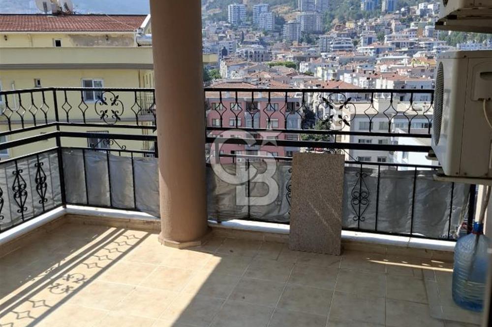 Narlıdere,Narlı Mahallesinde,Konumu Muhteşem Geniş Daire