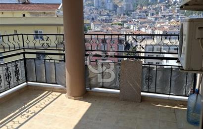 Narlıdere,Narlı Mahallesinde,Konumu Muhteşem Geniş Daire