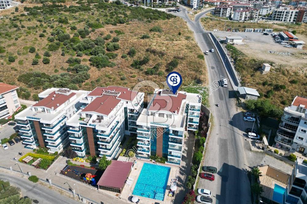 KUŞADASI ÇATI DUBLEKS DENİZ MANZARALI ÖZEL OTOPARKLI 4+1 DAİRE