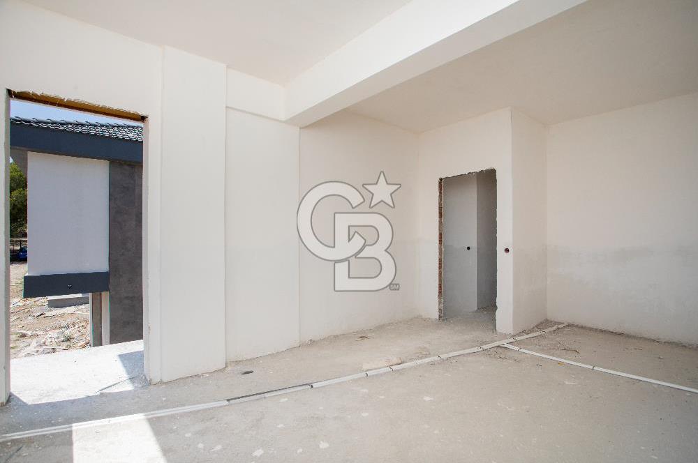 Foça Yenibağarası'nda Satılık 3+1 Müstakil Villa