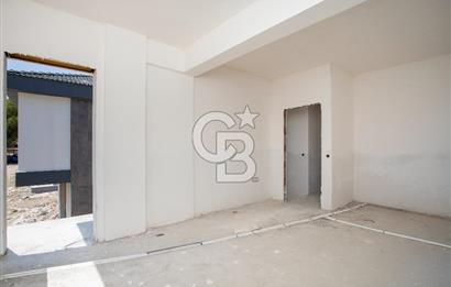 Foça Yenibağarası'nda Satılık 3+1 Müstakil Villa