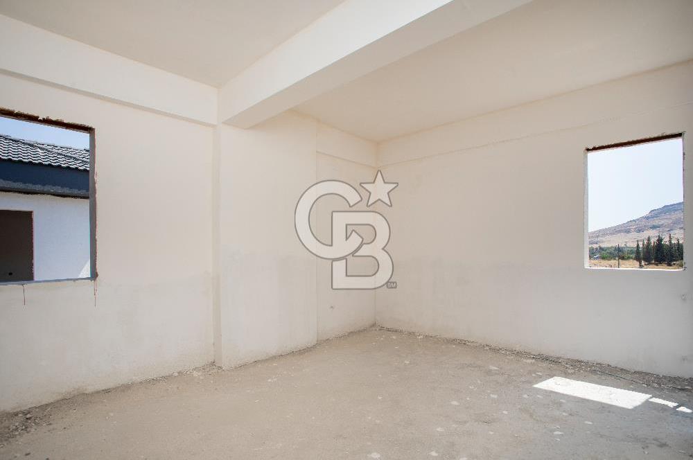 Foça Yenibağarası'nda Satılık 3+1 Müstakil Villa