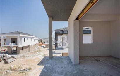 Foça Yenibağarası'nda Satılık 3+1 Müstakil Villa