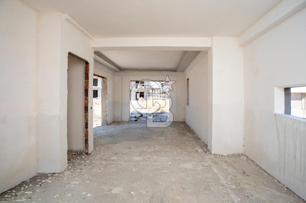 Foça Yenibağarası'nda Satılık 3+1 Müstakil Villa