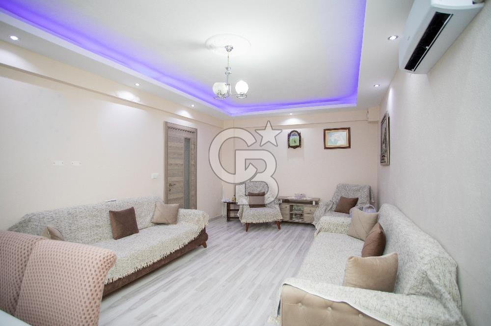 Foça Bağarası Kazım Dirik Mah. Satılık 2+1 Bahçe Katı Daire