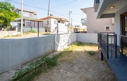 Foça Bağarası Kazım Dirik Mah. Satılık 2+1 Bahçe Katı Daire