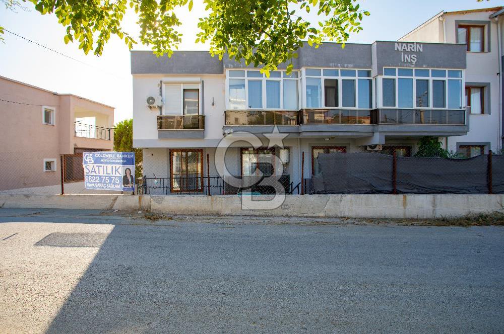 Foça Bağarası Kazım Dirik Mah. Satılık 2+1 Bahçe Katı Daire