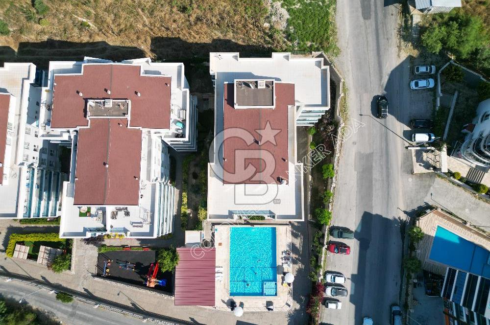 KUŞADASI ÇATI DUBLEKS DENİZ MANZARALI ÖZEL OTOPARKLI 4+1 DAİRE