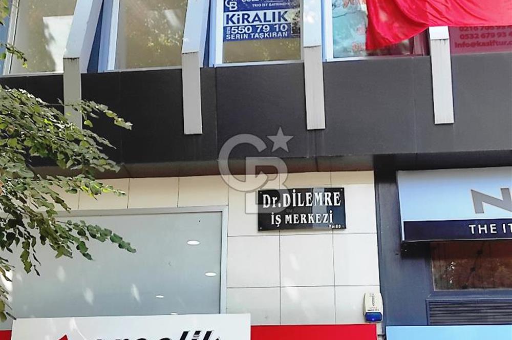 BAHARİYE CADDESİ’NDE, 1. KATTA, TABELA DEĞERİ YÜKSEK BAKIMLI OFİS