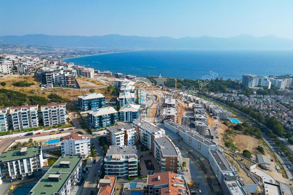 KUŞADASI PANORAMİK DENİZ MANZARALI SİTEDE ÇATI KATI 3+1 DAİRE